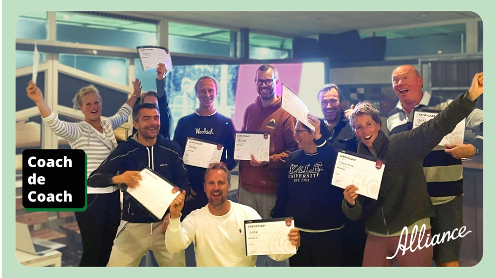 Enthousiaste hockeyouders ronden coachopleiding af Nieuws afbeelding